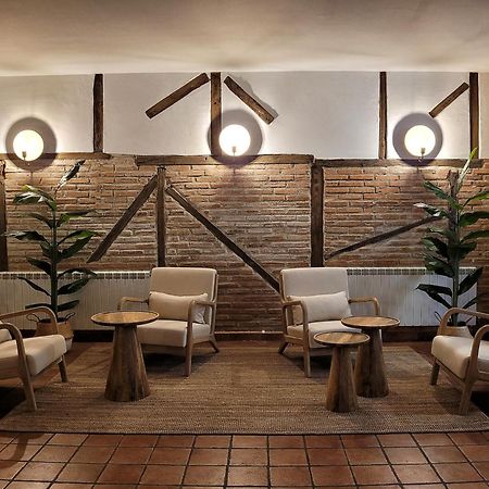 Hospedium Hotel La Fuente กันเดลาริโอ ภายนอก รูปภาพ