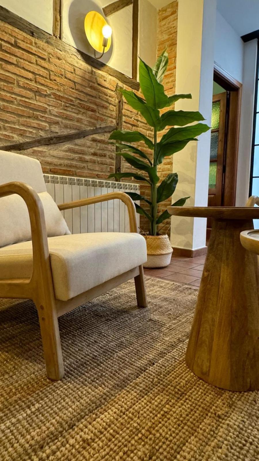 Hospedium Hotel La Fuente กันเดลาริโอ ภายนอก รูปภาพ